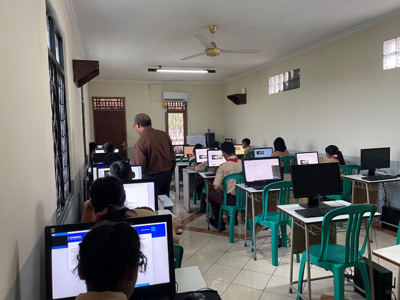 Laboratorium Komputer